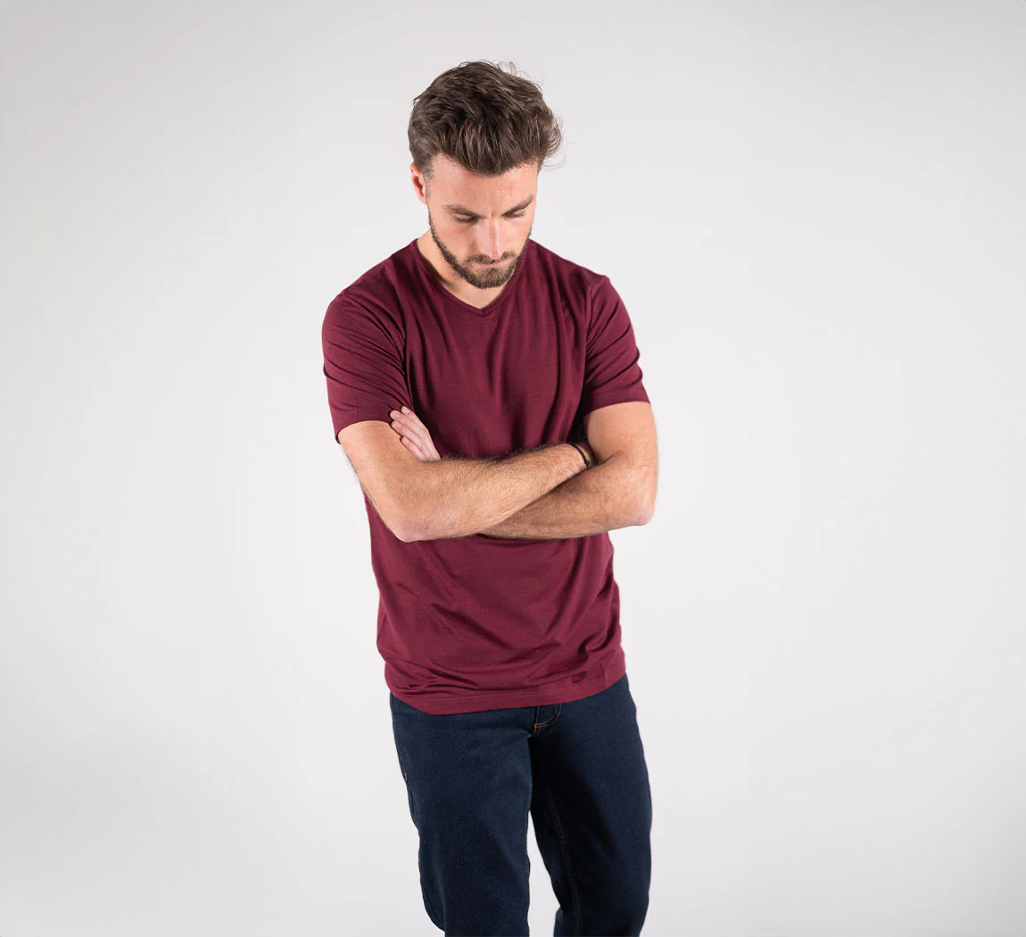 ACTION MERINO V-NECK TEE - Image 28