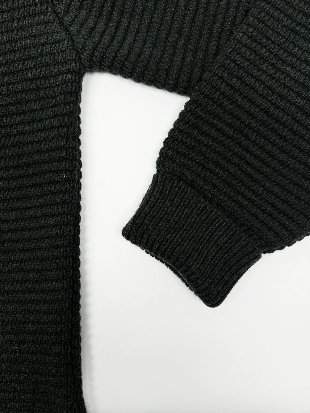 ATLAS PULLOVER - Image 9