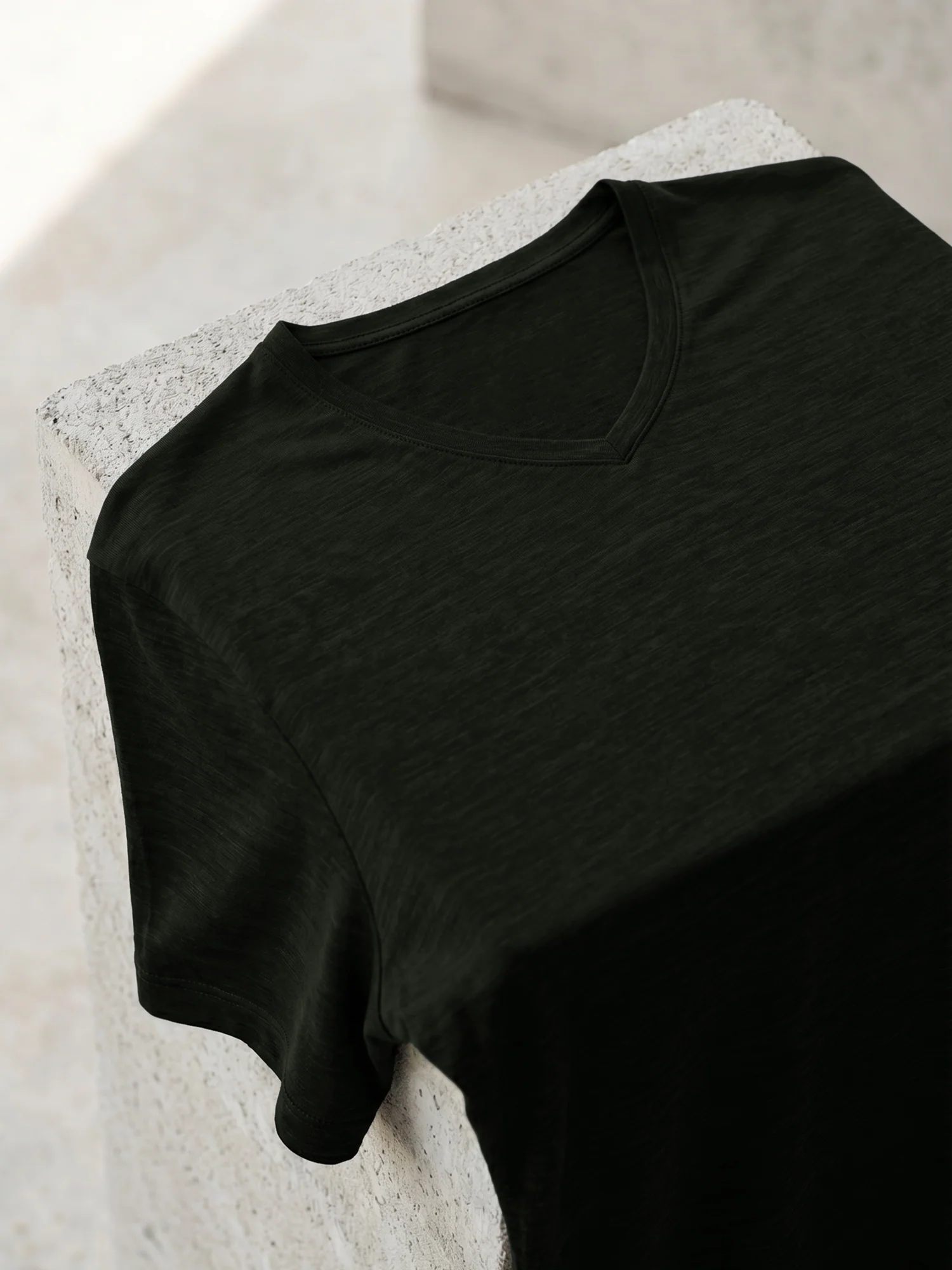 PERFORMANCE MERINO V-NECK - Image 4