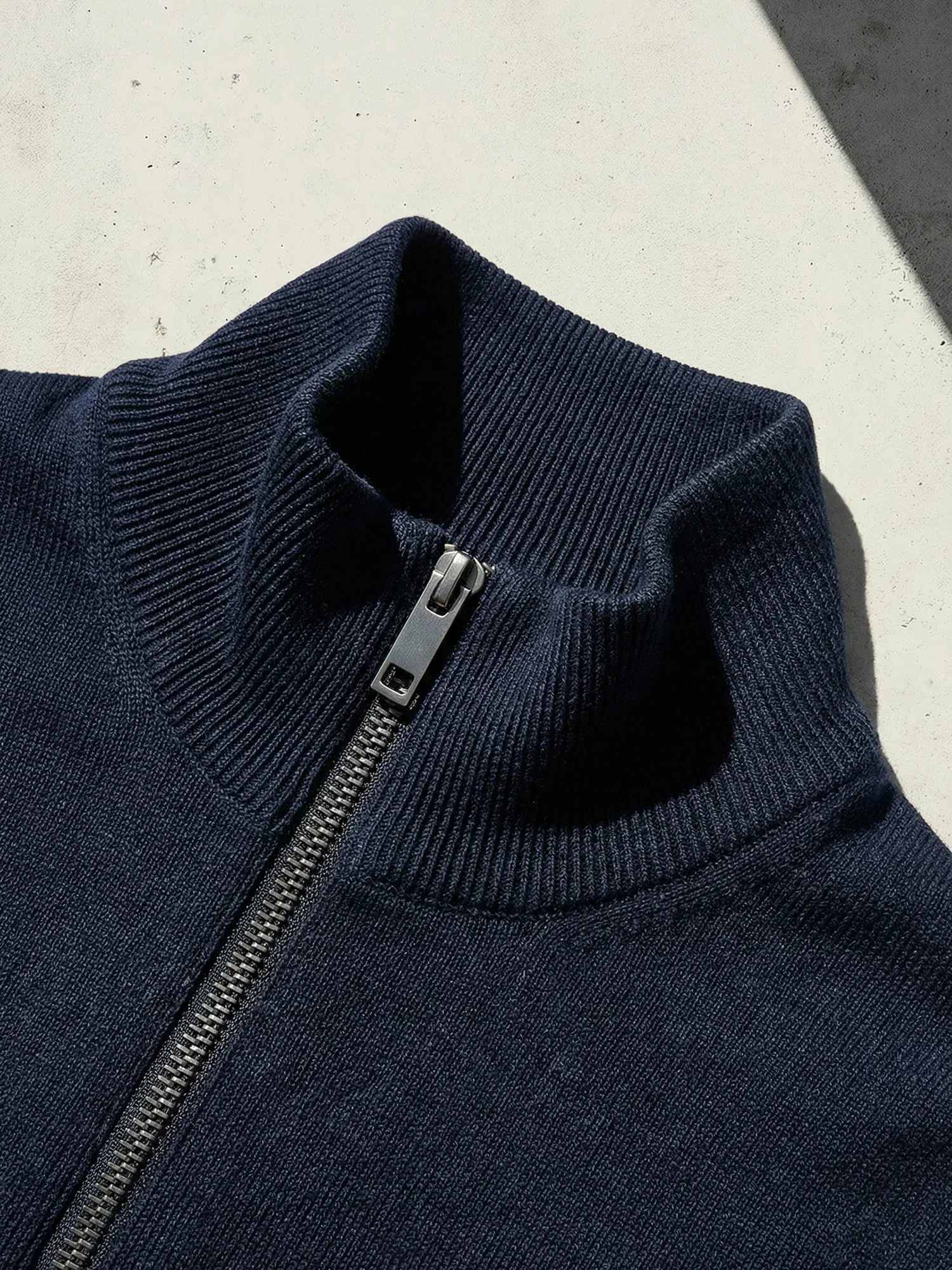 ULTRA MERINO ZIP PULLOVER - Image 3